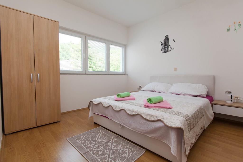 Apartmani Turudic Dramalj Esterno foto